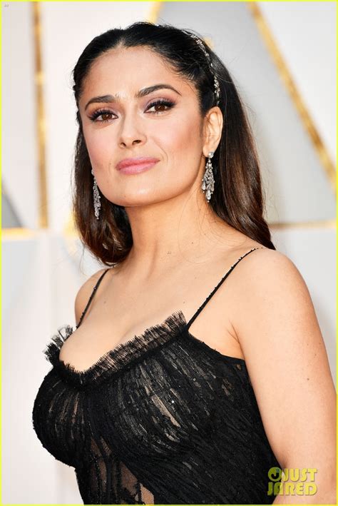 salma hayek sexiest pictures|Salma Hayek reveals herself sexy in an exclusive photoshoot!